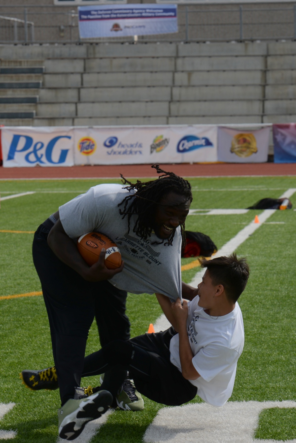 DVIDS - Images - LeGarrette Blount hosts football camp [Image 5 of 6]