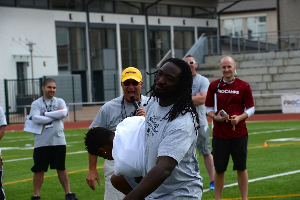 LeGarrette Blount hosts football camp