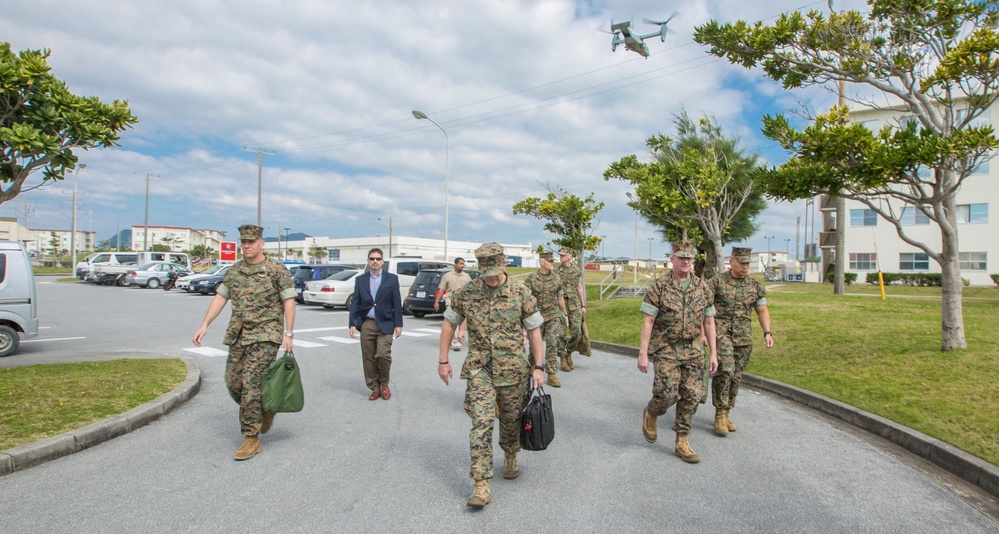 CMC Visits Okinawa Marines