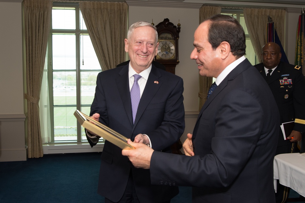 SD Mattis meets with Egypt’s President Abdul Fattah al-Sisi