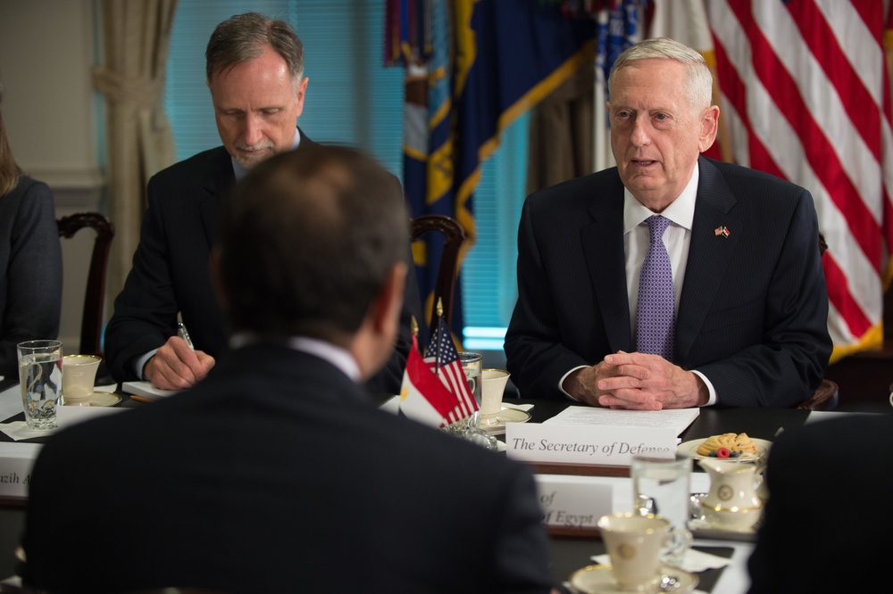 SD Mattis meets with Egypt’s President Abdul Fattah al-Sisi