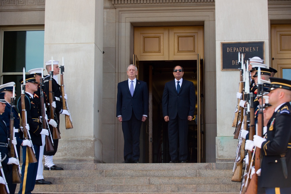 SD Mattis meets with Egypt’s President Abdul Fattah al-Sisi