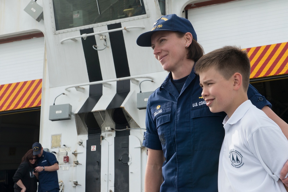 dvids-images-alameda-based-coast-guard-crew-returns-home-after