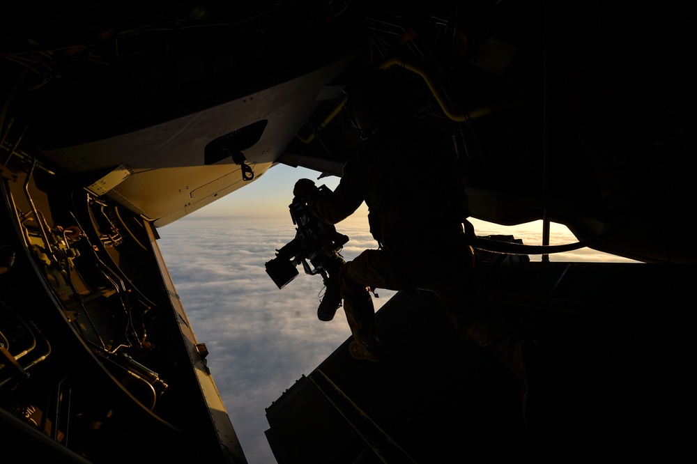 Ospreys land at Duke Field's LHD for first time