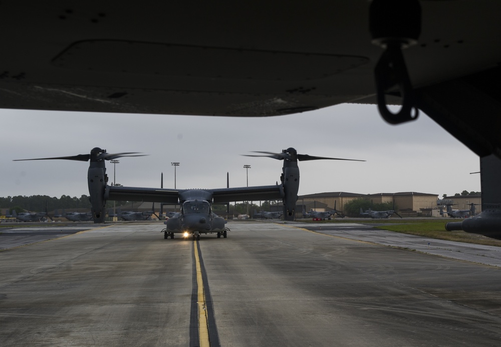 Ospreys land at Duke Field's LHD for first time