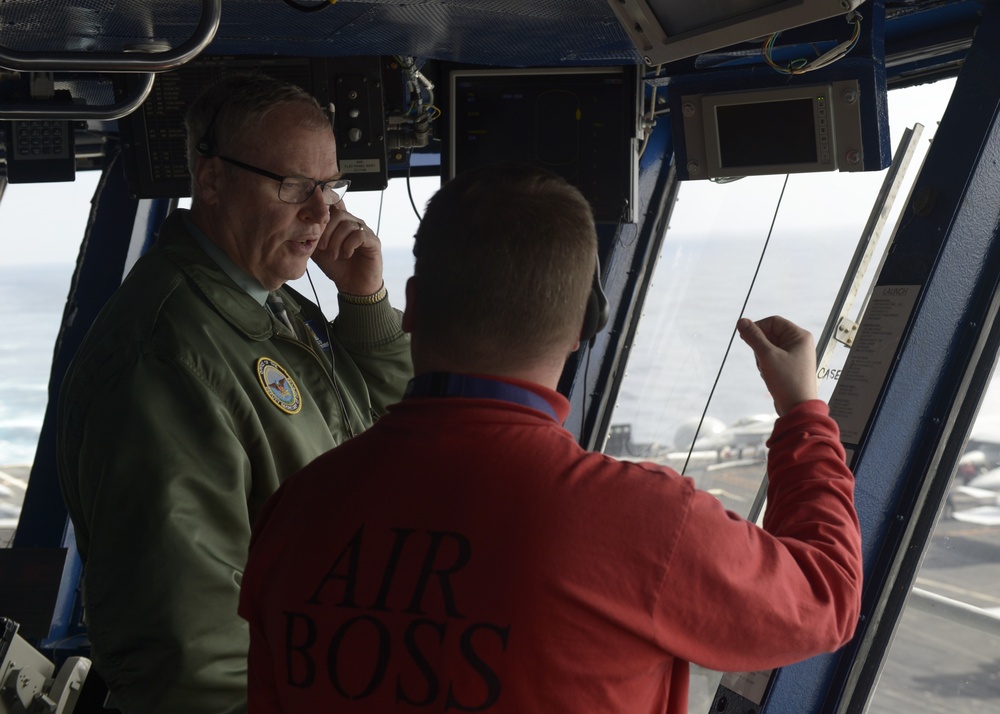 Deputy SECDEF visits Nimitz