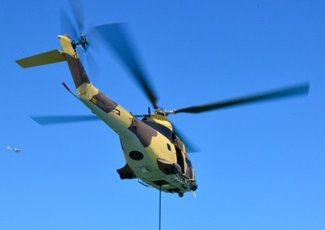 Elite Special Forces from GCC and U.S. simulate a raid on hijacked tanker