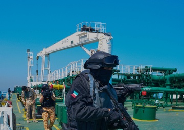 Elite Special Forces from GCC and U.S. simulate a raid on hijacked tanker