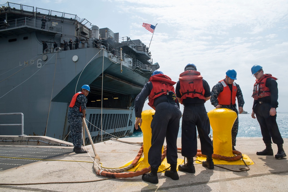 USS Bonhomme Richard (LHD 6) arrives to Okinawa, Japan