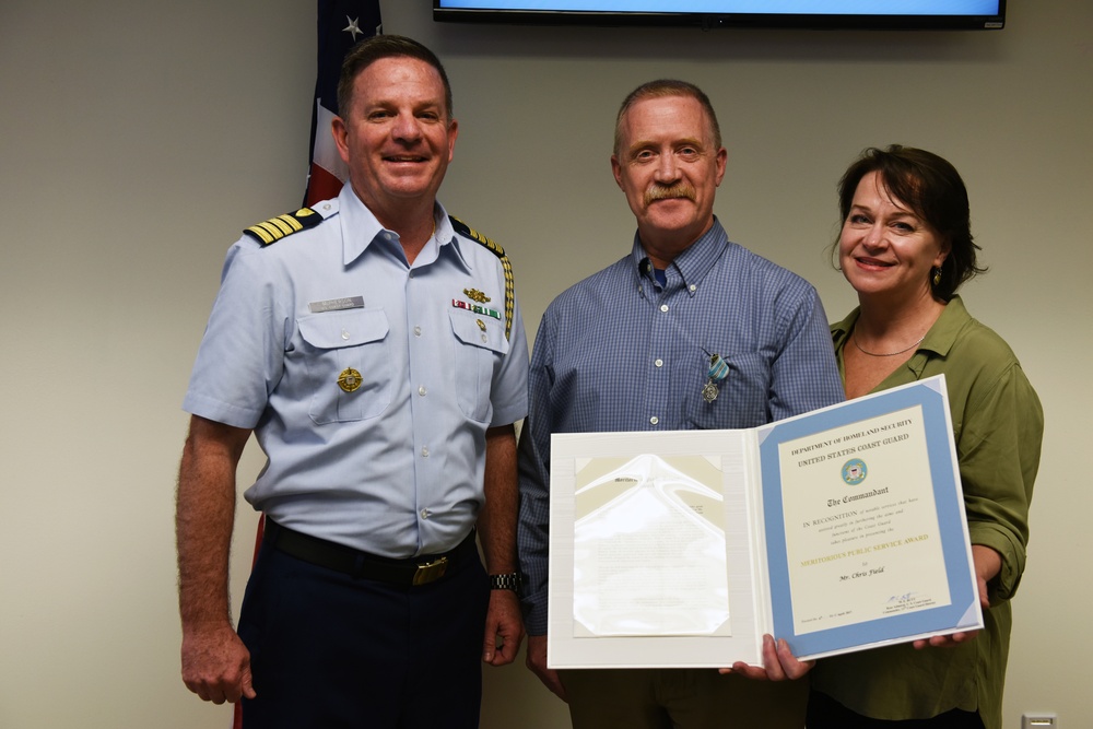 Coast Guard presents Meritorious Public Service Award to member of EPA