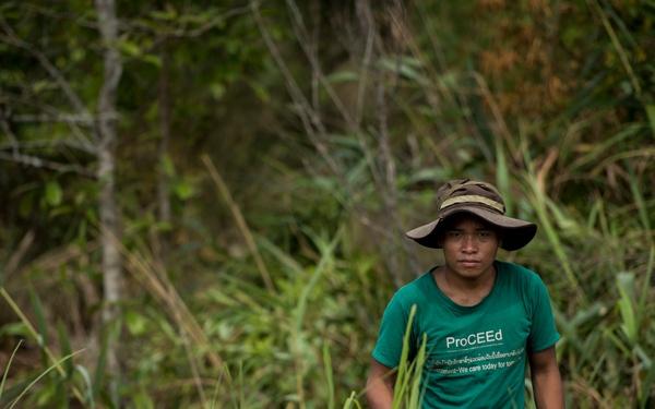 Local Lao worker helps DPAA