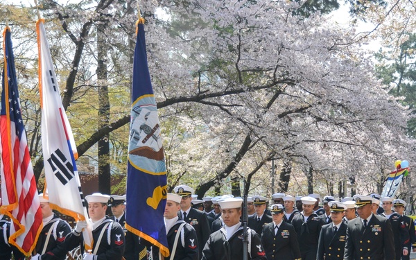 ROK, US Parade Celebrating the Birthday of Adm. Yi Sun-sin