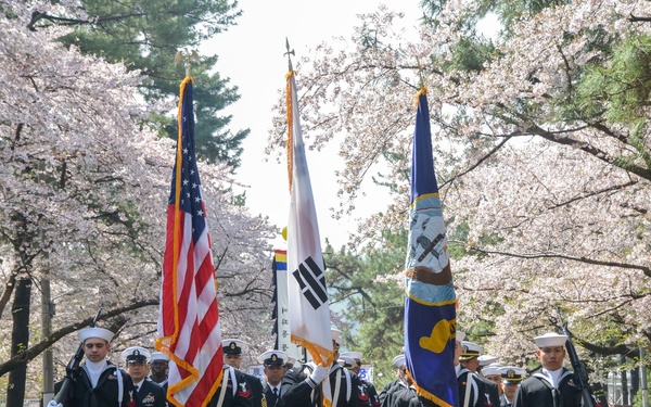 ROK, US Parade Celebrating the Birthday of Adm. Yi Sun-sin