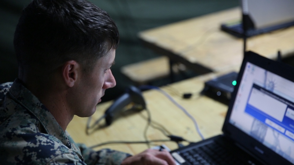 Spanish specialty: U.S. Marines educate themselves on Spanish disaster relief