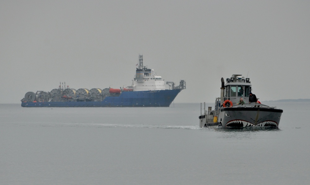 LARC Swims to Shore