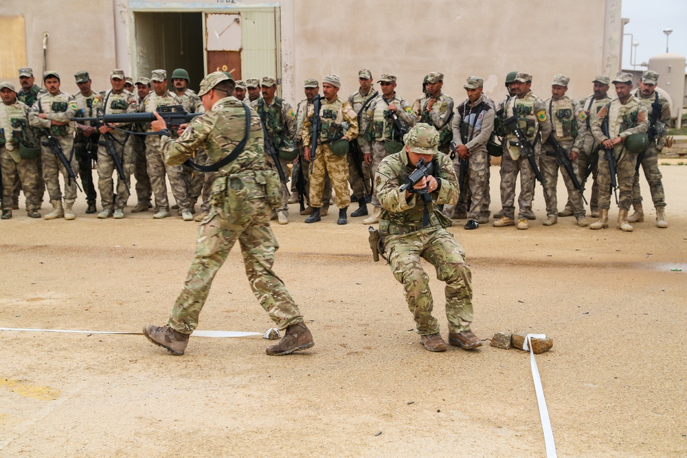 DVIDS - Images - ISF urban training [Image 5 of 8]