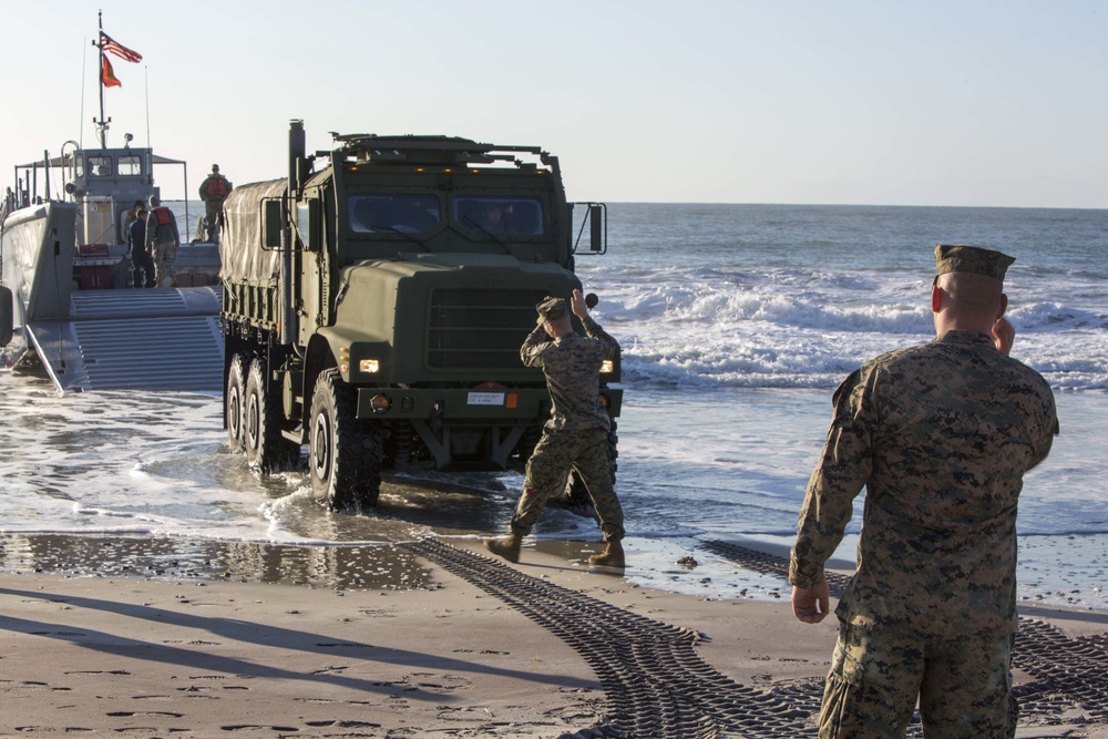 2nd TSB trains with Army on transportation operations