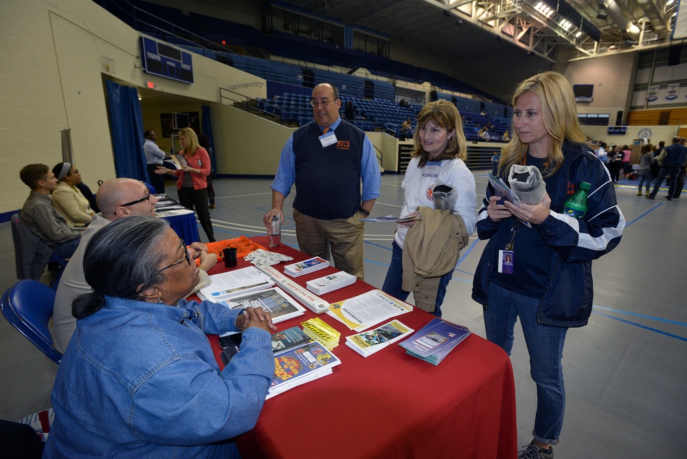 Corps employees judge STEM Expo at Tennessee State University