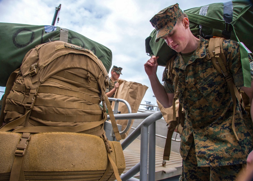 USS Bonhomme Richard (LHD 6) 31st MEU Onload, Okinawa