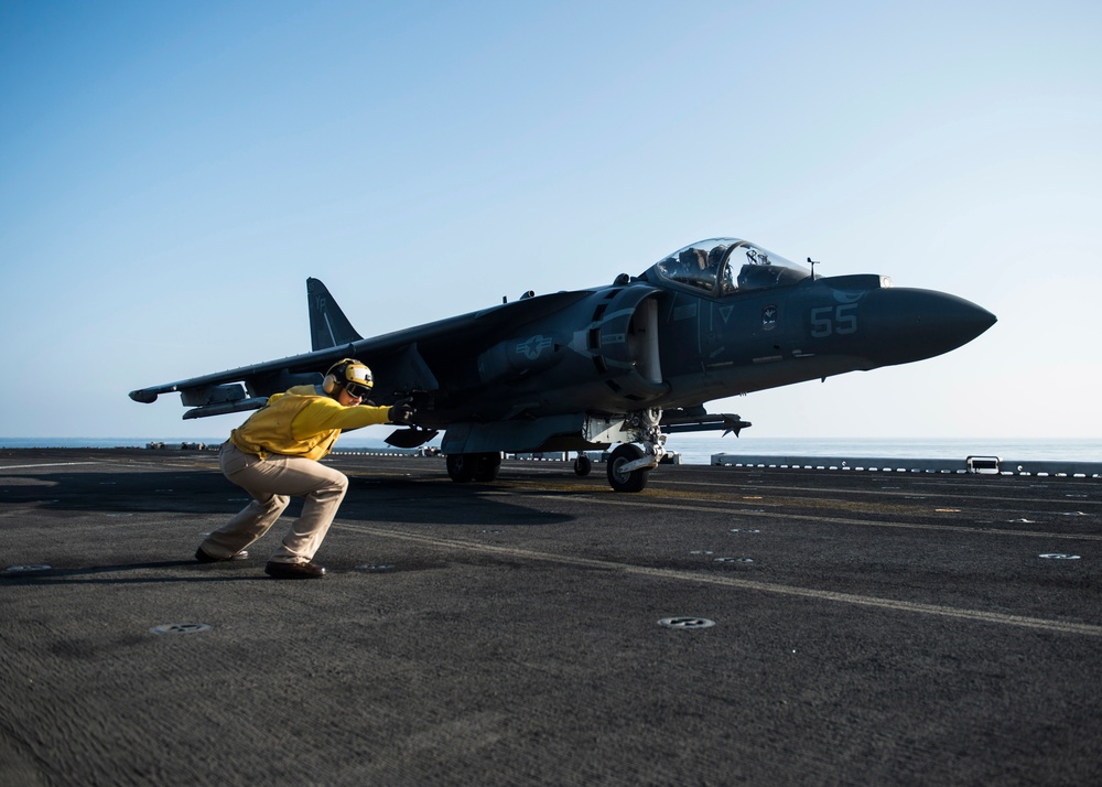 USS MAKIN ISLAND DEPLOYMENT