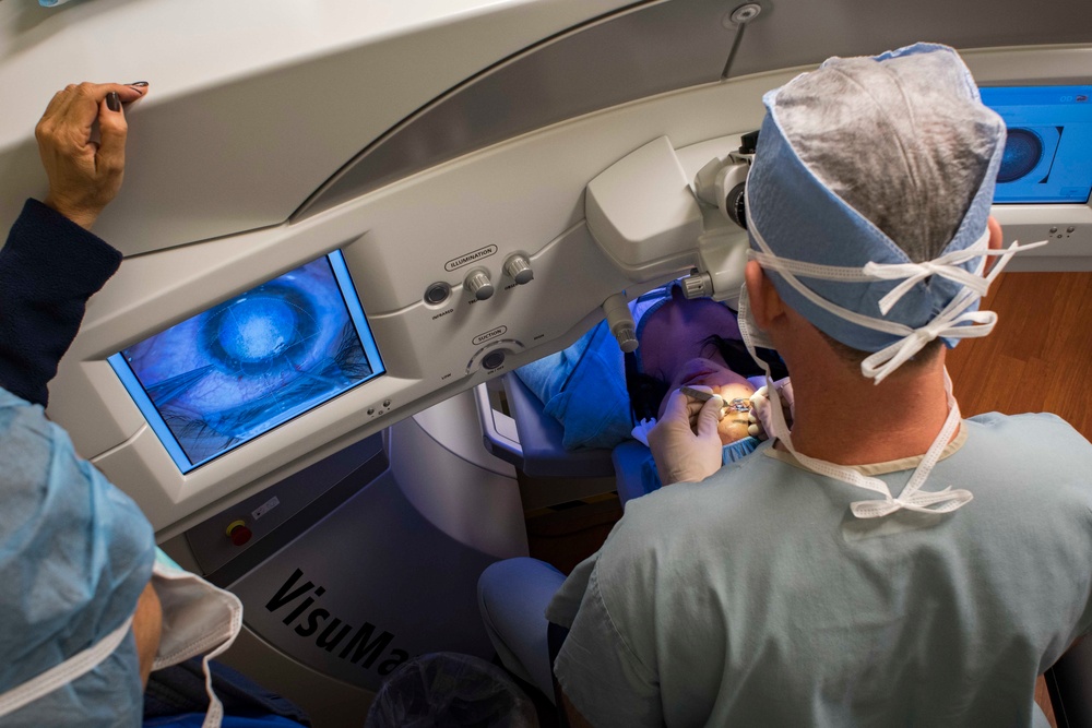 First Small Incision Lenticular Extraction (SMILE) procedure at Naval Medical Center