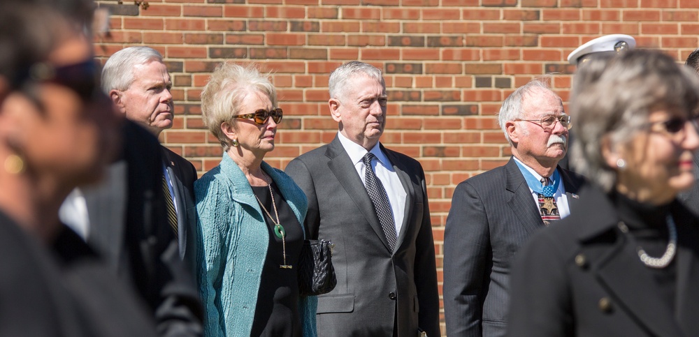 CMC Attends Memorial Service for Lt. Gen. Lawrence F. Snowden