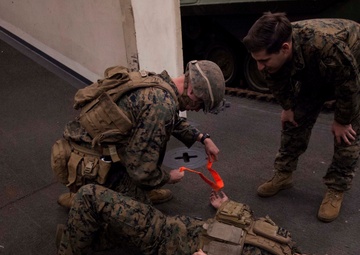 Marines participate in Combat Life Saver course at Sea