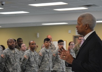 Georgia Congressman celebrates the Army Reserve birthday with the 642d RSG