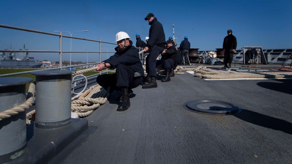 USS Leyte Gulf Conducts Naval Operations