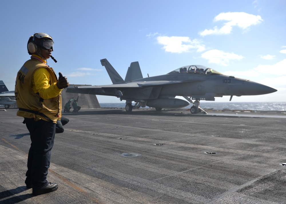 Sailors Conduct Flight Ops