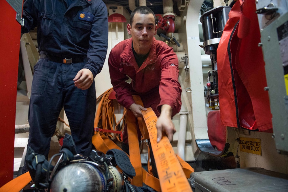 USS Princeton (CG 59) Underway for COMPTUEX