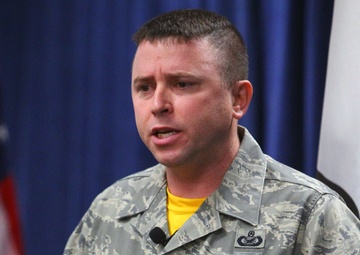 Senior Master Sgt. recounts journey &quot;to hell and back&quot;