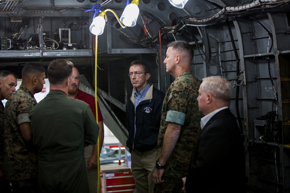 Acting Secretay of the Navy visits MCAS New River