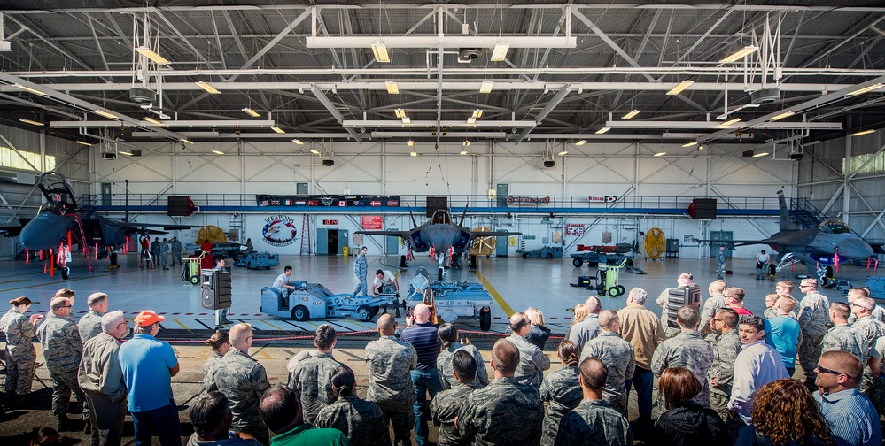 Team Eglin weapons load crew competition