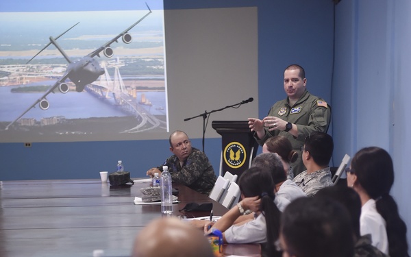 U.S. Airmen share aerospace medicine best practices with Honduran counterparts