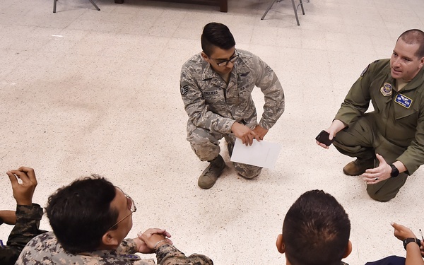 U.S. Airmen share aerospace medicine best practices with Honduran counterparts