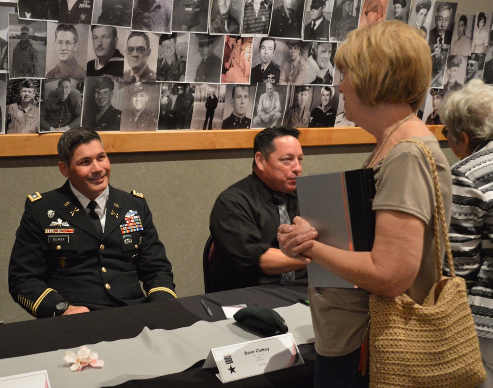 Phoenix commander shares Army experiences for book