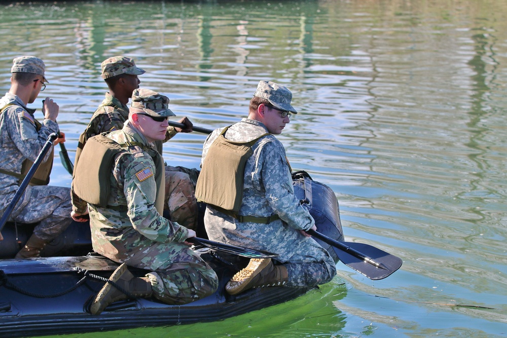 Cavalry Soldiers conduct Water Survival and small boat operations