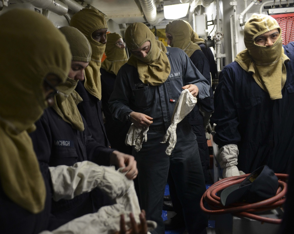 USS Kidd (DDG 100) Conducts Damage Control Training