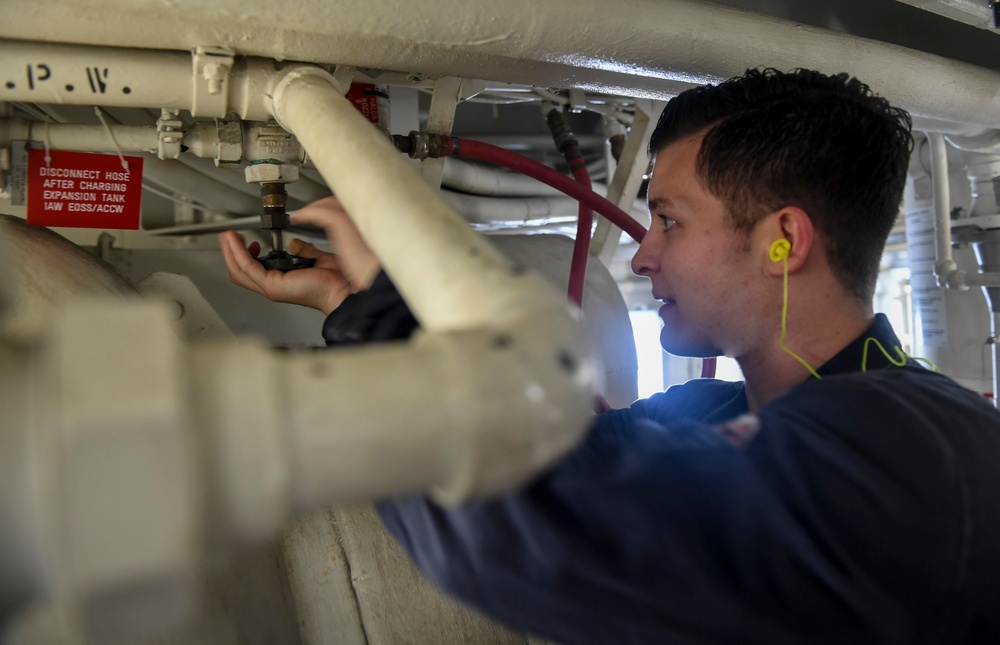 USS Wayne E. Meyer Engineer Tests Water