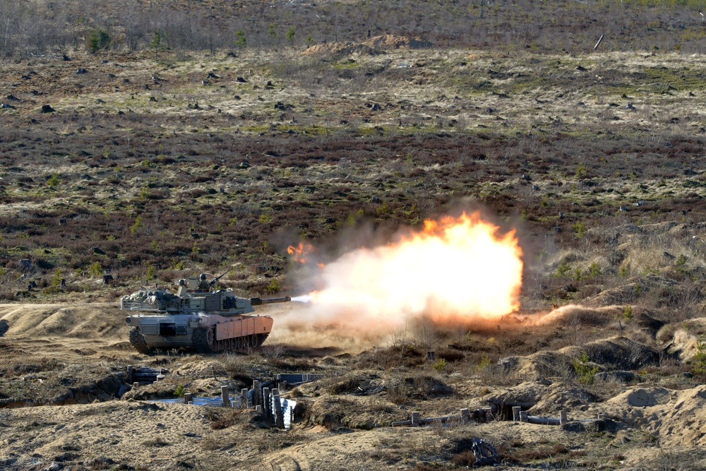 U.S. and Estonian Soldiers Train in Estonia