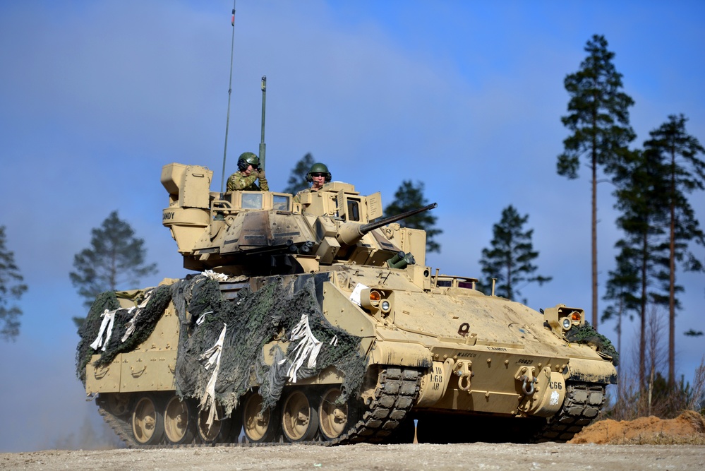 U.S. and Estonian Soldiers Train in Estonia