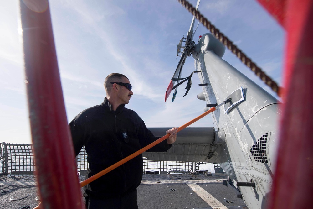 USS Shoup (DDG 86) Underway for COMPTUEX