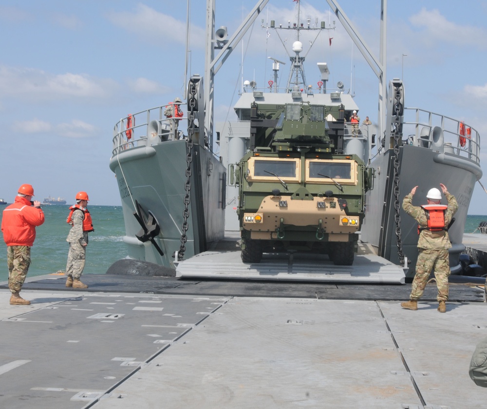 U. S. forces train together during Exercise Operation Pacific Reach