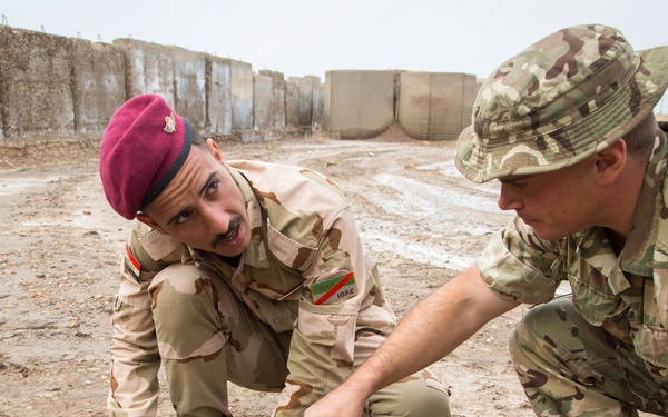 British EOD soldiers train ISF on IED disposal