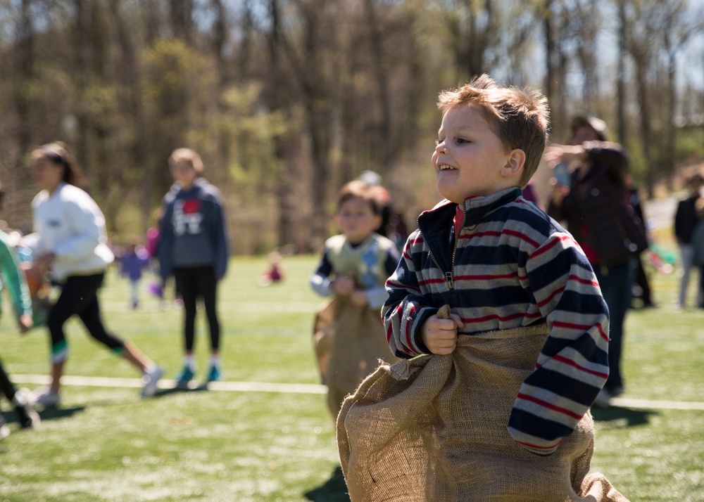MWR Hosts 2017 Eggstravaganza