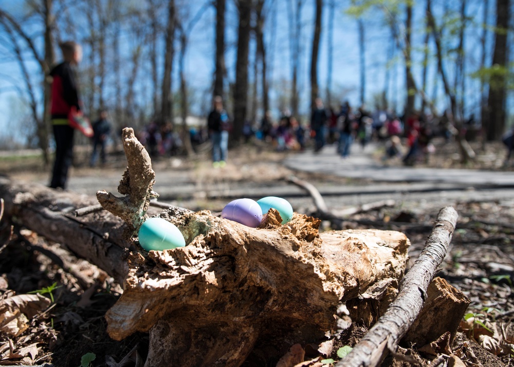 MWR Hosts 2017 Eggstravaganza