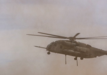 Stop, drop and rope: Marines conduct external lifts, fast roping during WTI 2-17
