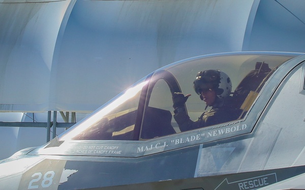 VMFAT-501 Marines hone skills during Instructor Pilot Proficieny Training