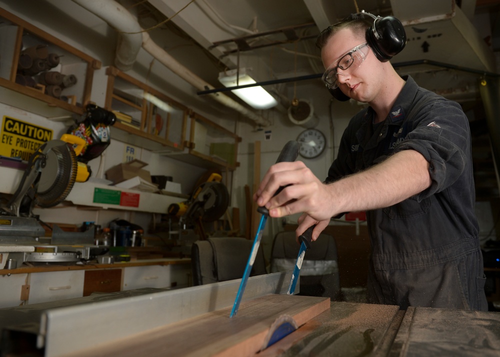 Sailor builds plaque